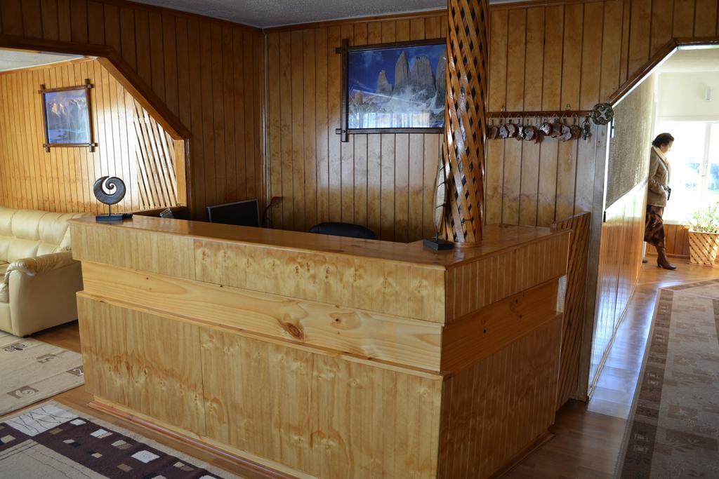 Hostal Alamo Patagonico Puerto Natales Bagian luar foto