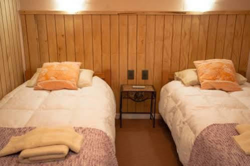 Hostal Alamo Patagonico Puerto Natales Bagian luar foto